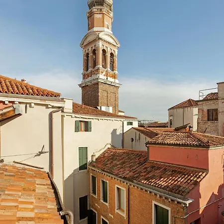 Rialto Canal View