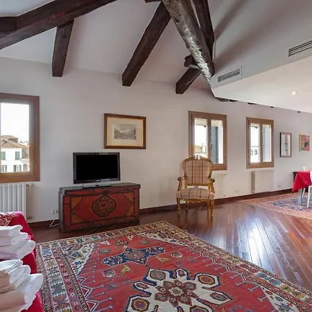 アパート Rialto Canal View *