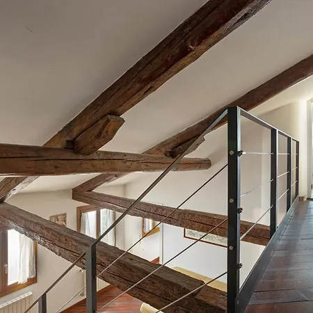 アパート Rialto Canal View *