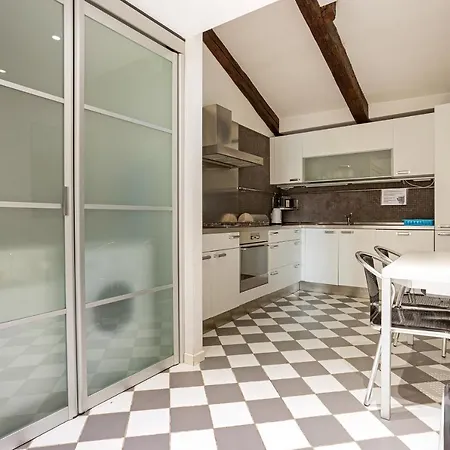 Διαμέρισμα Rialto Canal View *